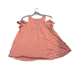 EUC Maurice’s cold shoulder bohemian top rosy pink with lacy bodice small